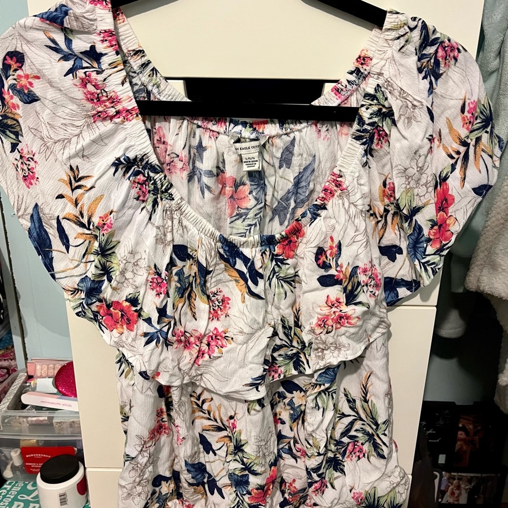 American Eagle Floral Blouse
